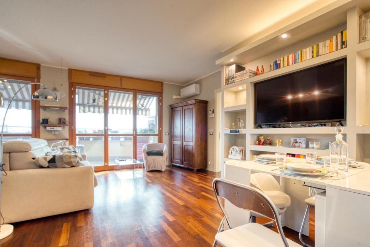 Caseospitali - Casa Di Bibi, Colorato Ed Elegante Bilocale Vicino Al Naviglio Martesana Per 4 Vimodrone Luaran gambar